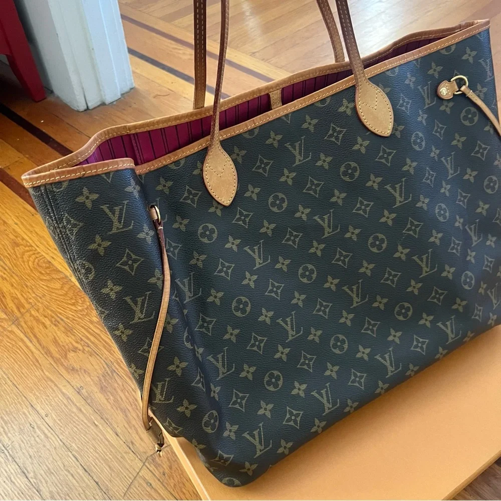 Louis Vuitton Neverful MM monogram EUC tote purse - Picture 6 of 13